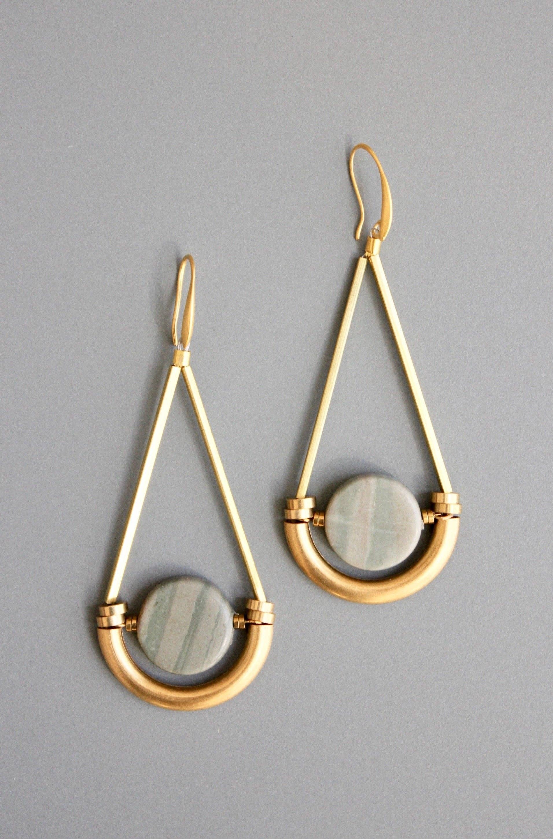 ATHE39 Geometric jasper and brass earrings