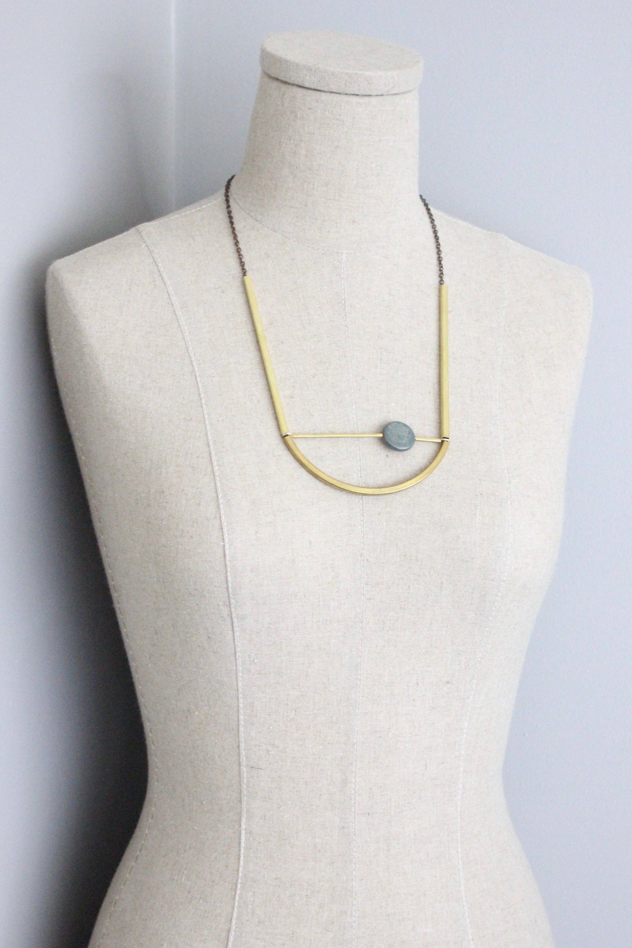 ATH122 Geometric brass necklace