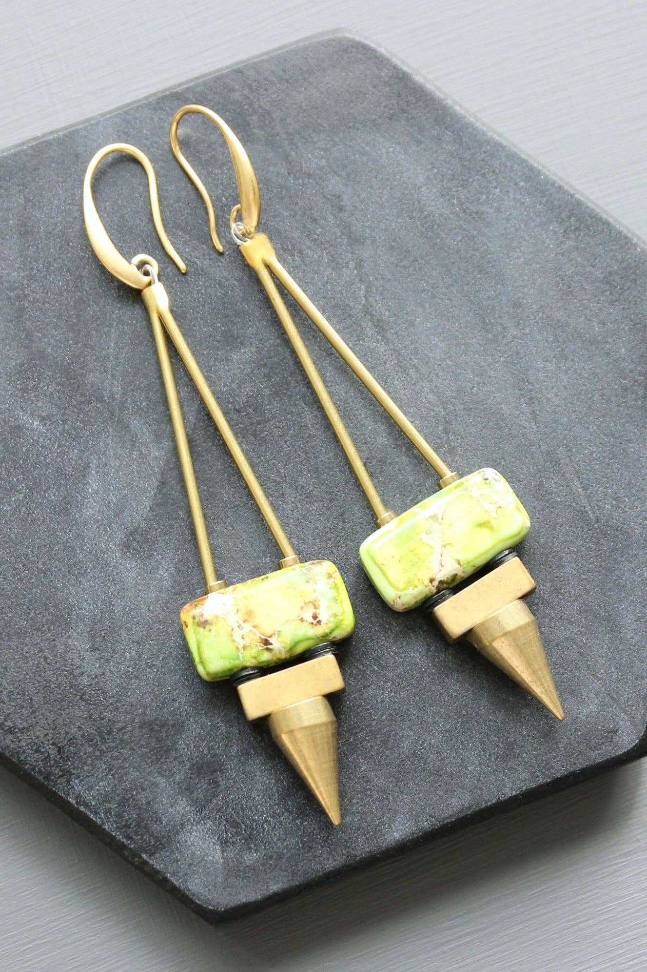 LEXE52 Green jasper spike earrings